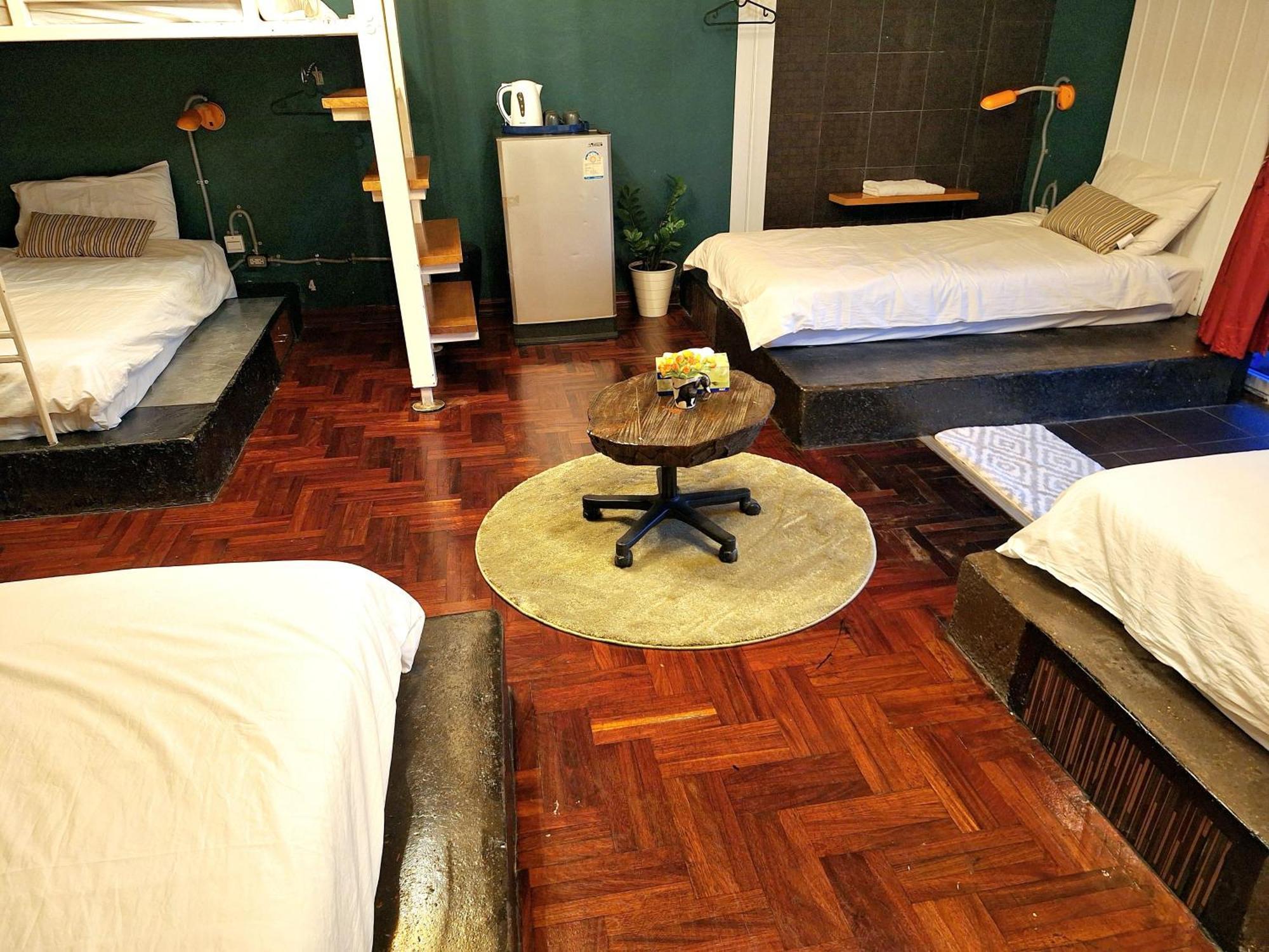 بيت شباب Ddm House بانكوك المظهر الخارجي الصورة